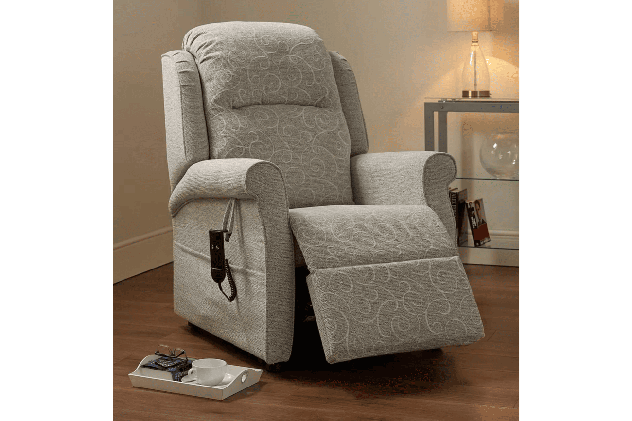 5 Benefits of Rise and Recliner Chairs